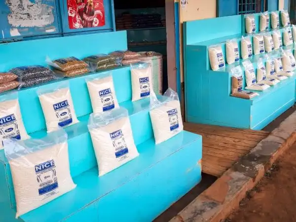 Africa - Kenya - Food distribution