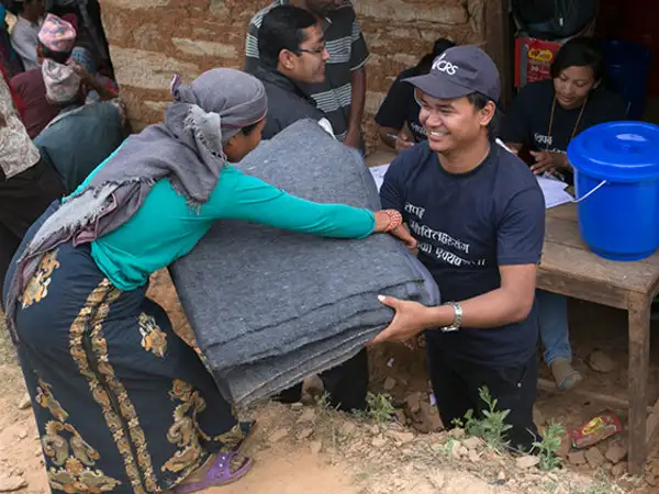 Asia - Nepal - aid distribution by CRS after the earthquake. For ERT