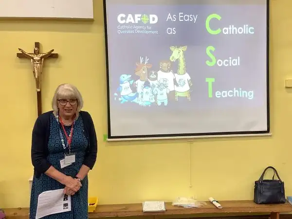 UK - Volunteer - Carole