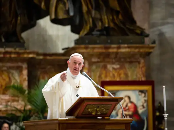 Pope Francis calls for peace in South Sudan