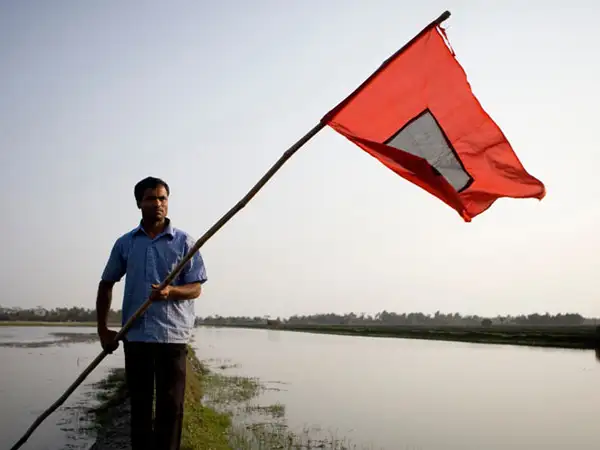 Asia - Bangladesh - Cyclone warning