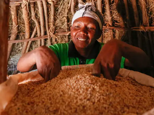 Africa - Kenya - Tabitha from Hands On project with grain